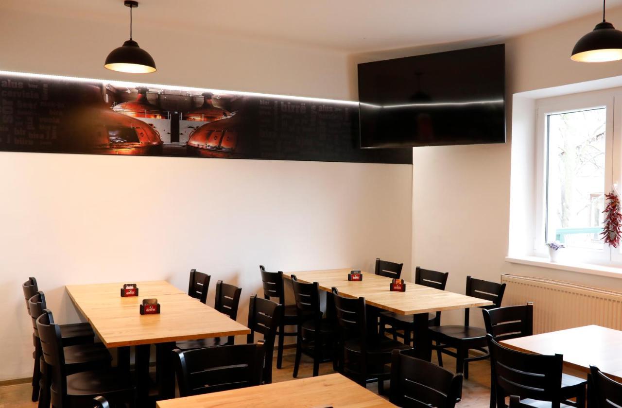 Penzion&Pizzerie U Massima Vyškov Esterno foto
